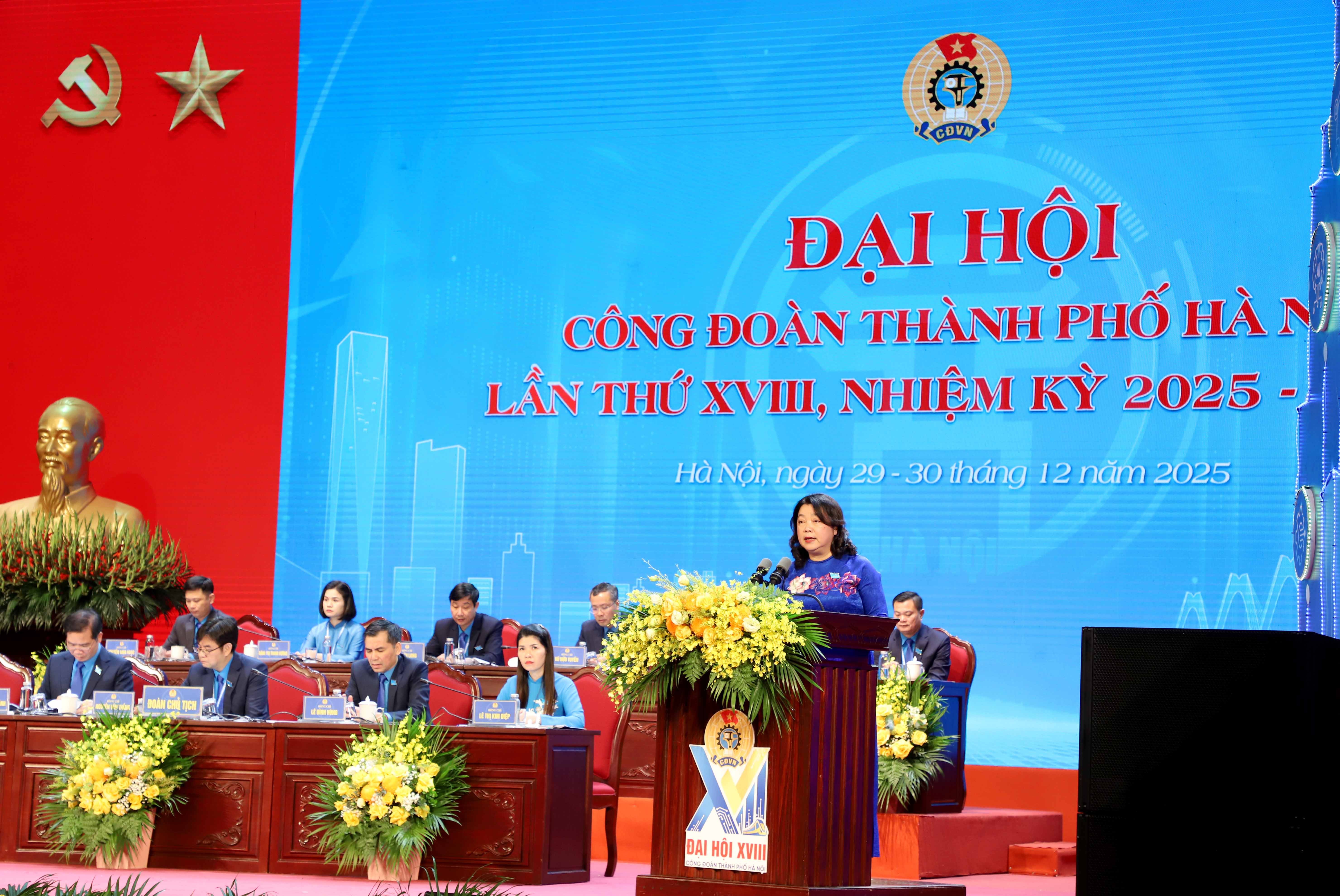 TRỰC TUYẾN: Ngày làm việc thứ nhất Đại hội Công đoàn thành phố Hà Nội lần thứ XVIII, nhiệm kỳ 2025   2030