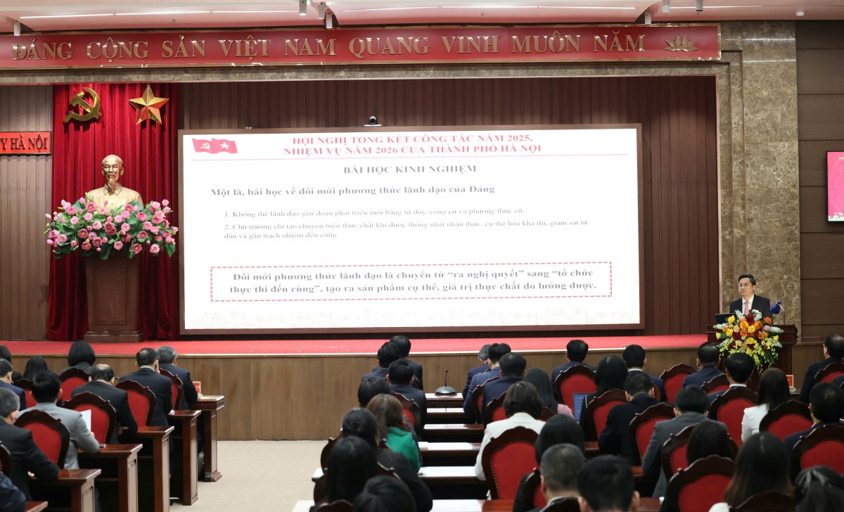 Nâng cao năng lực thực thi, xây dựng đội ngũ cán bộ đáp ứng yêu cầu phát triển Nâng cao năng lực thực thi, xây dựng đội ngũ cán bộ đáp ứng yêu cầu phát triển