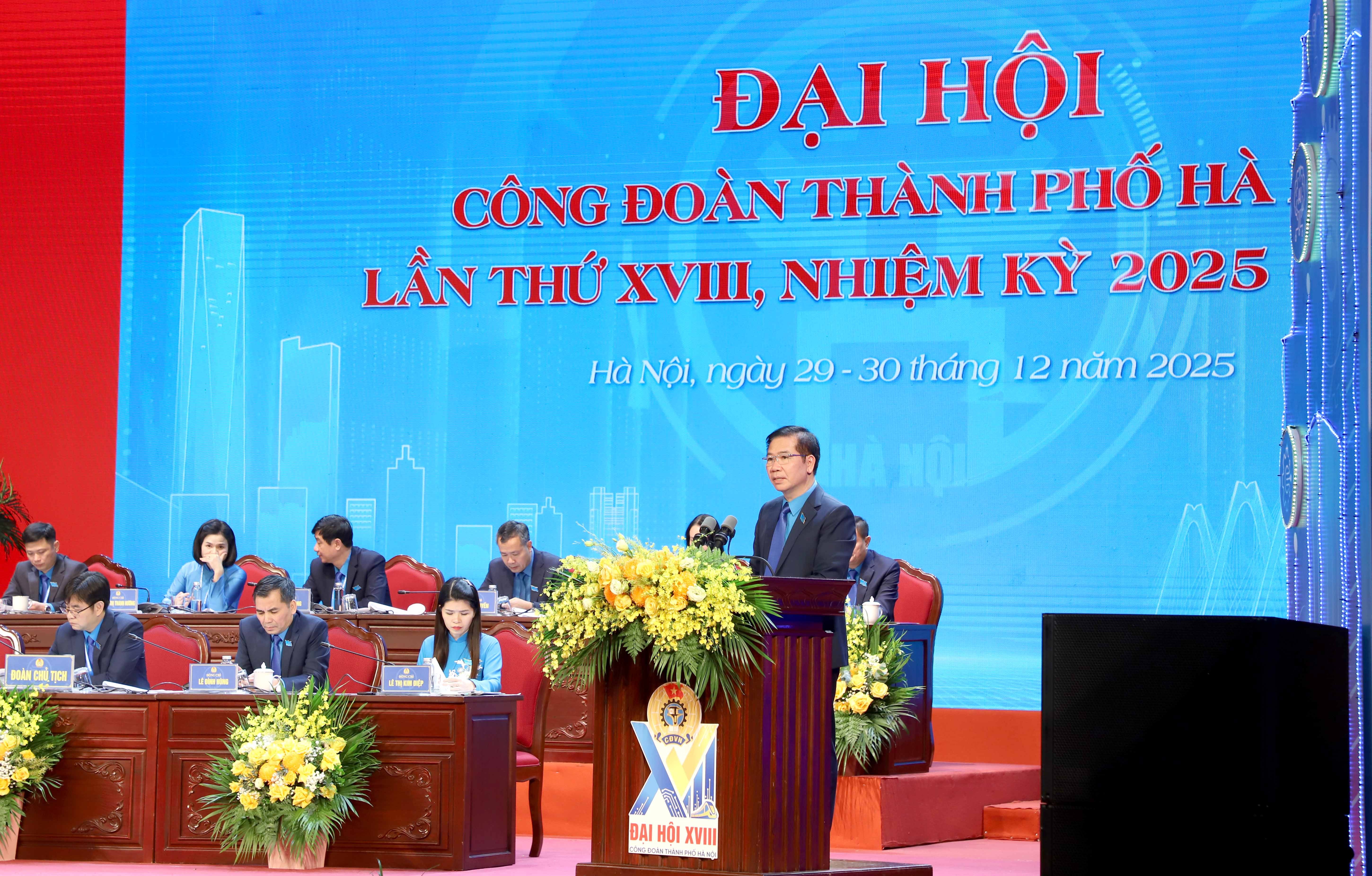 TRỰC TUYẾN: Ngày làm việc thứ nhất Đại hội Công đoàn thành phố Hà Nội lần thứ XVIII, nhiệm kỳ 2025 - 2030