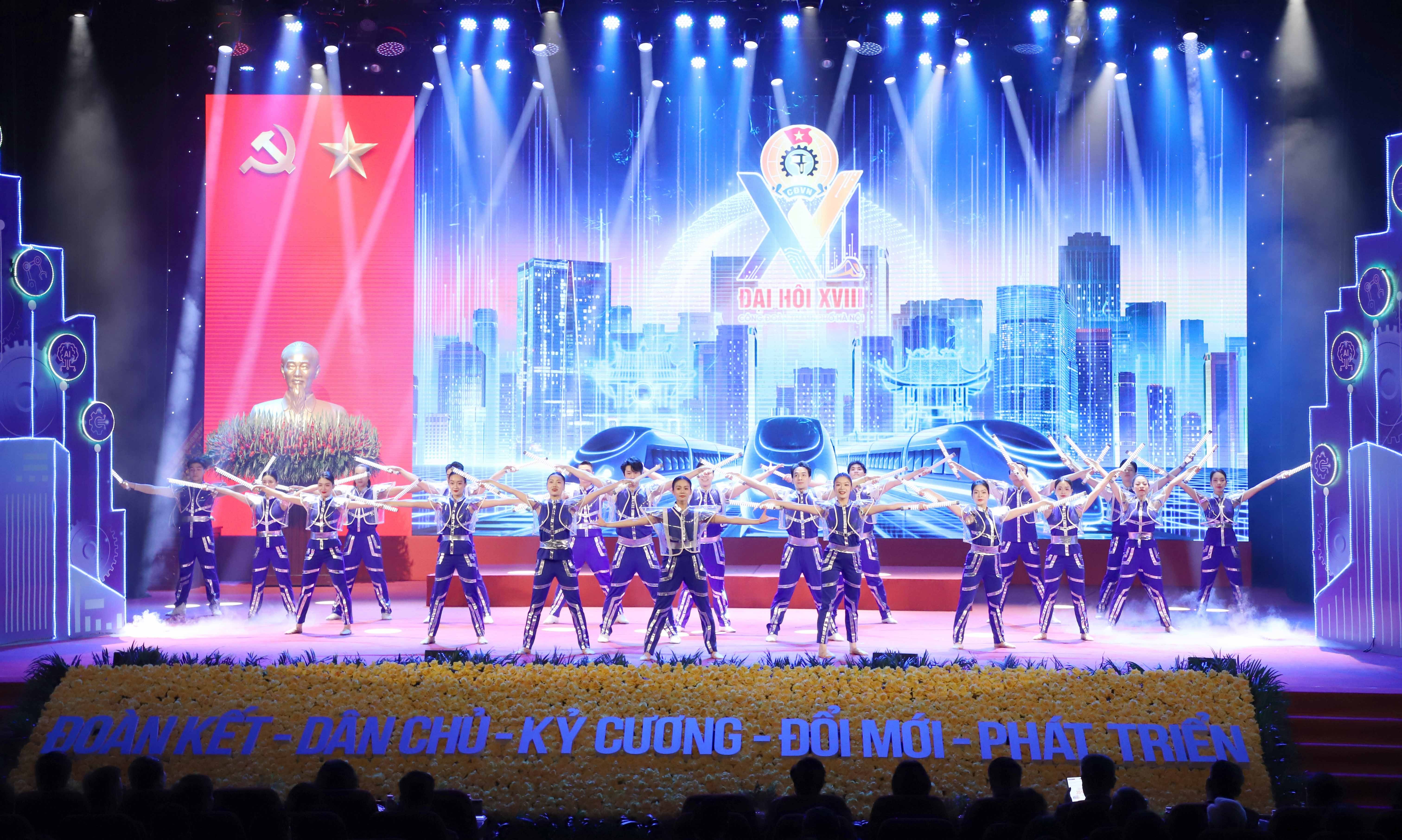 TRỰC TUYẾN: Đại hội Công đoàn thành phố Hà Nội lần thứ XVIII, nhiệm kỳ 2025   2030