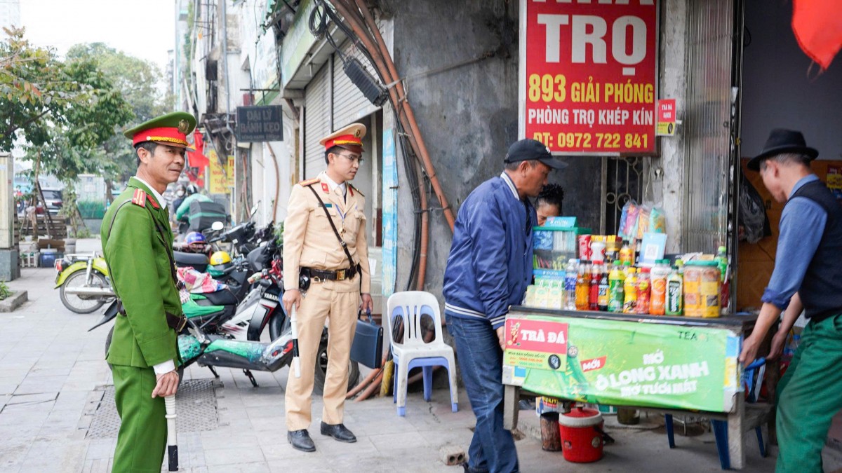 Siết chặt an toàn vận tải hành khách cửa ngõ Thủ đô dịp Tết Dương lịch 2026 Siết chặt an toàn vận tải hành khách cửa ngõ Thủ đô dịp Tết Dương lịch 2026