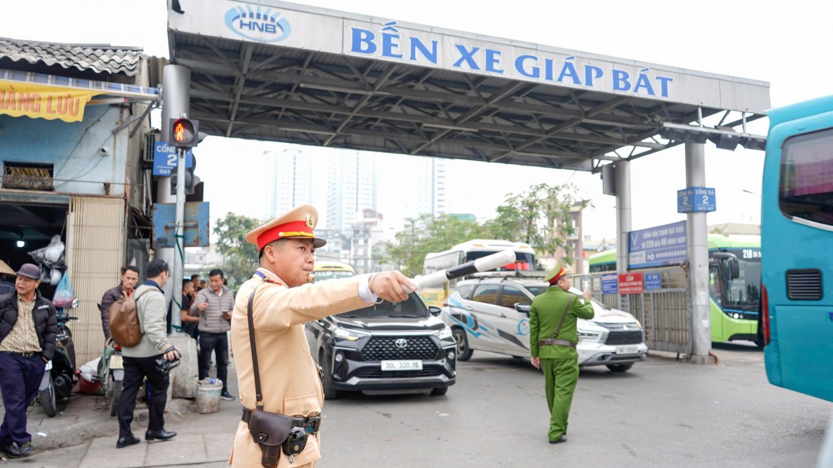 Siết chặt an toàn vận tải hành khách cửa ngõ Thủ đô dịp Tết Dương lịch 2026 Siết chặt an toàn vận tải hành khách cửa ngõ Thủ đô dịp Tết Dương lịch 2026
