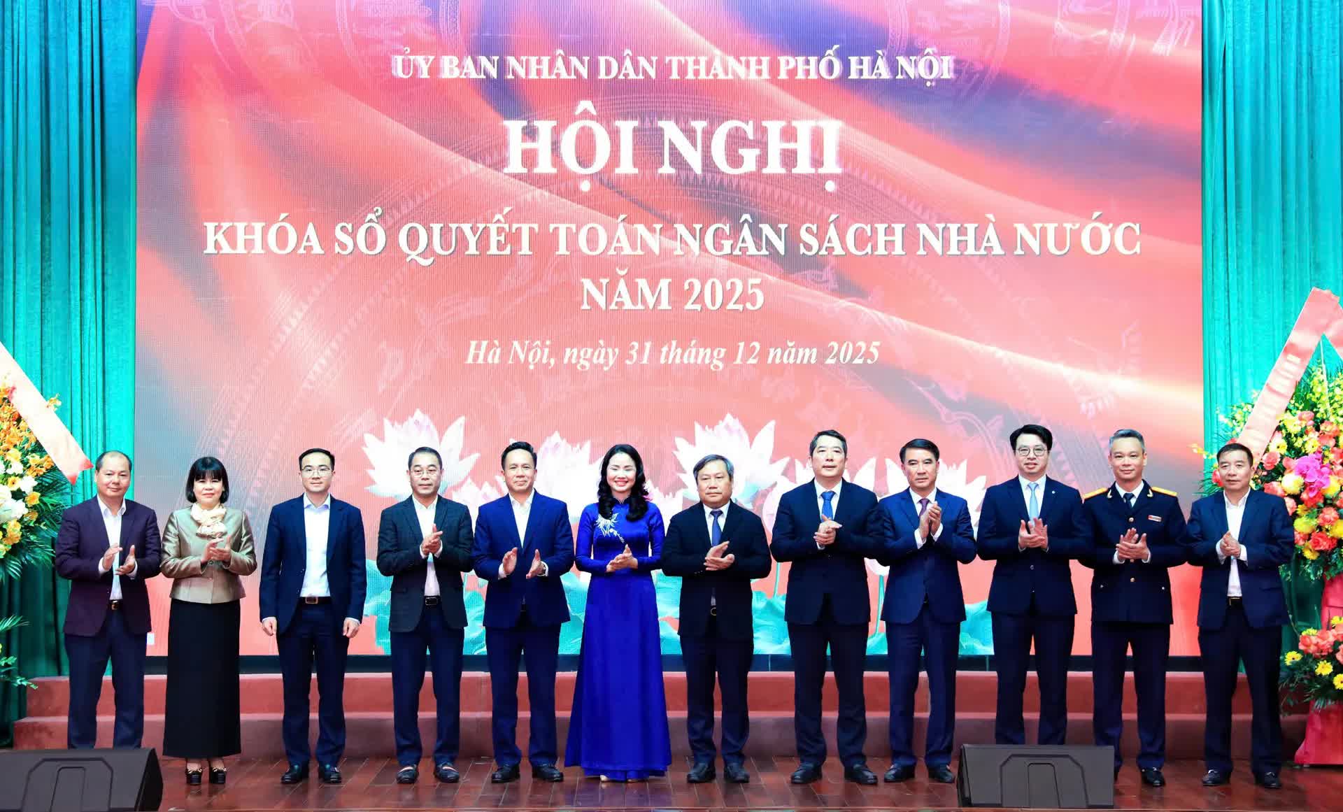 Hà Nội thu ngân sách năm 2025 vượt hơn 700.000 tỷ đồng
