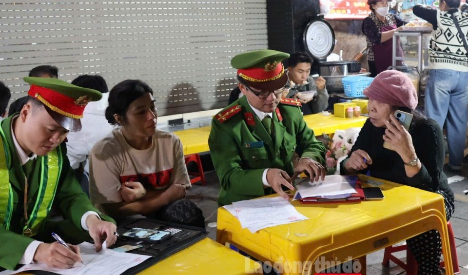 Ngày đầu năm 2026: Gần 2.000 tài xế bị trừ điểm giấy phép lái xe