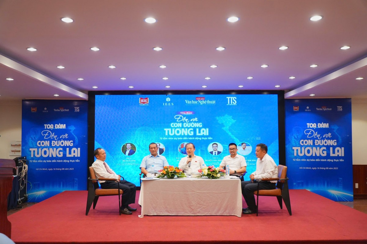 Cuộc thi “Đến với con đường tương lai” lọt top 15 sự kiện văn học nghệ thuật tiêu biểu năm 2025 Cuộc thi “Đến với con đường tương lai” lọt top 15 sự kiện văn học nghệ thuật tiêu biểu năm 2025