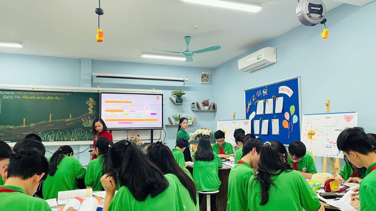 Từ năm học 2026 - 2027, học sinh cả nước sẽ sử dụng một bộ SGK thống nhất.