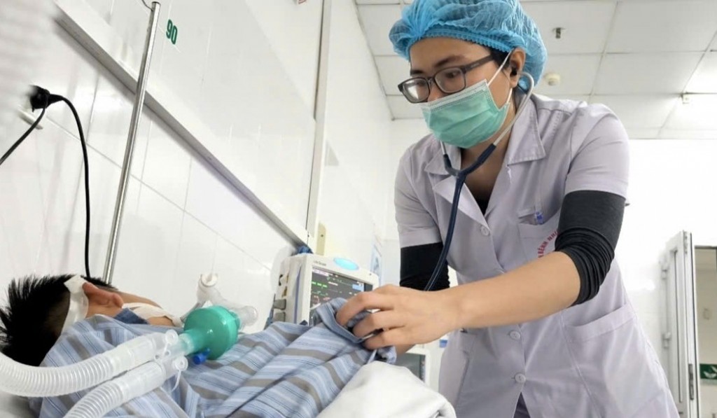 Thiếu niên 14 tuổi mắc bệnh dại vì bị chó hoang cắn