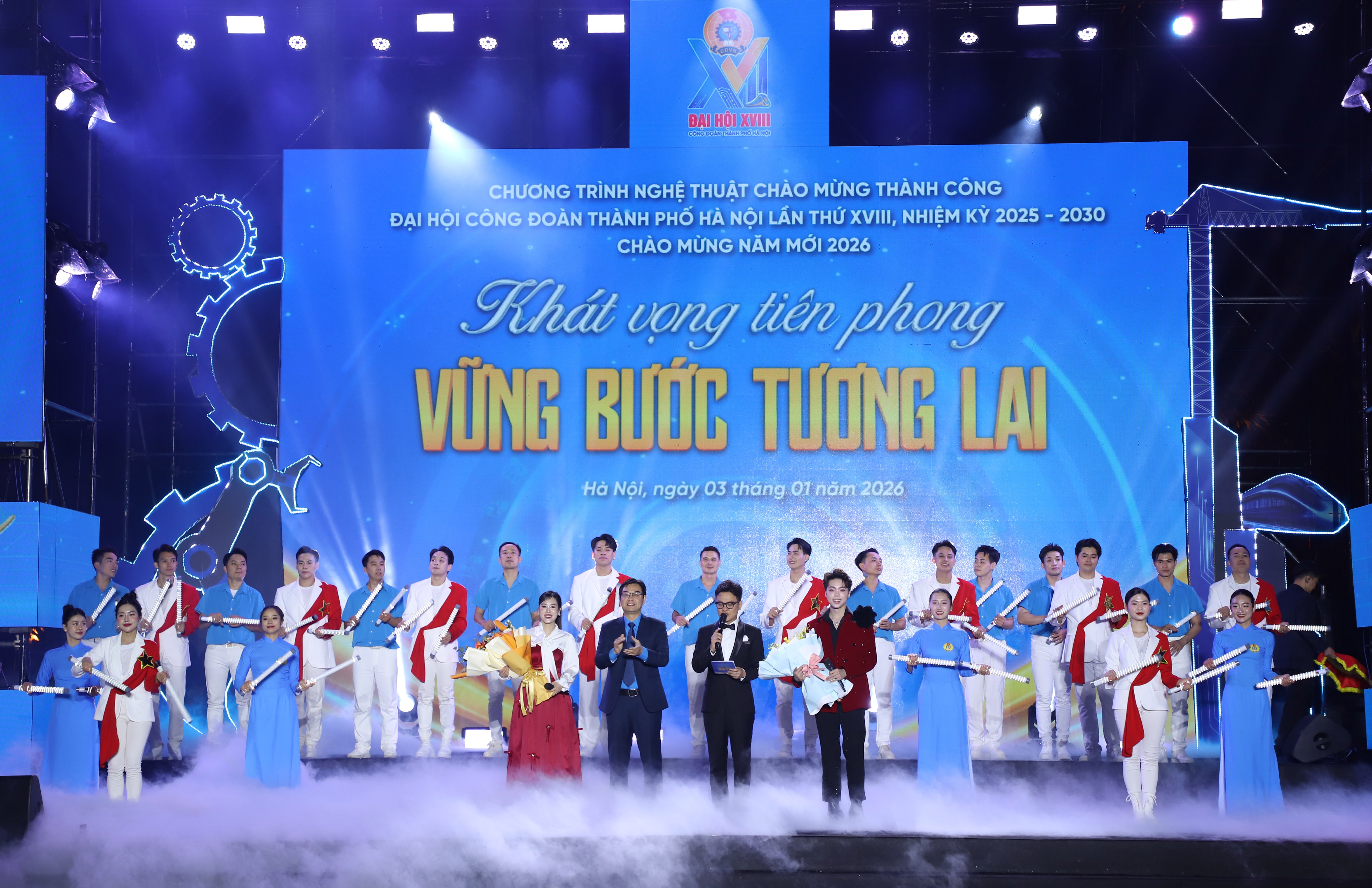 Ấn tượng chương trình nghệ thuật “Khát vọng tiên phong - Vững bước tương lai”