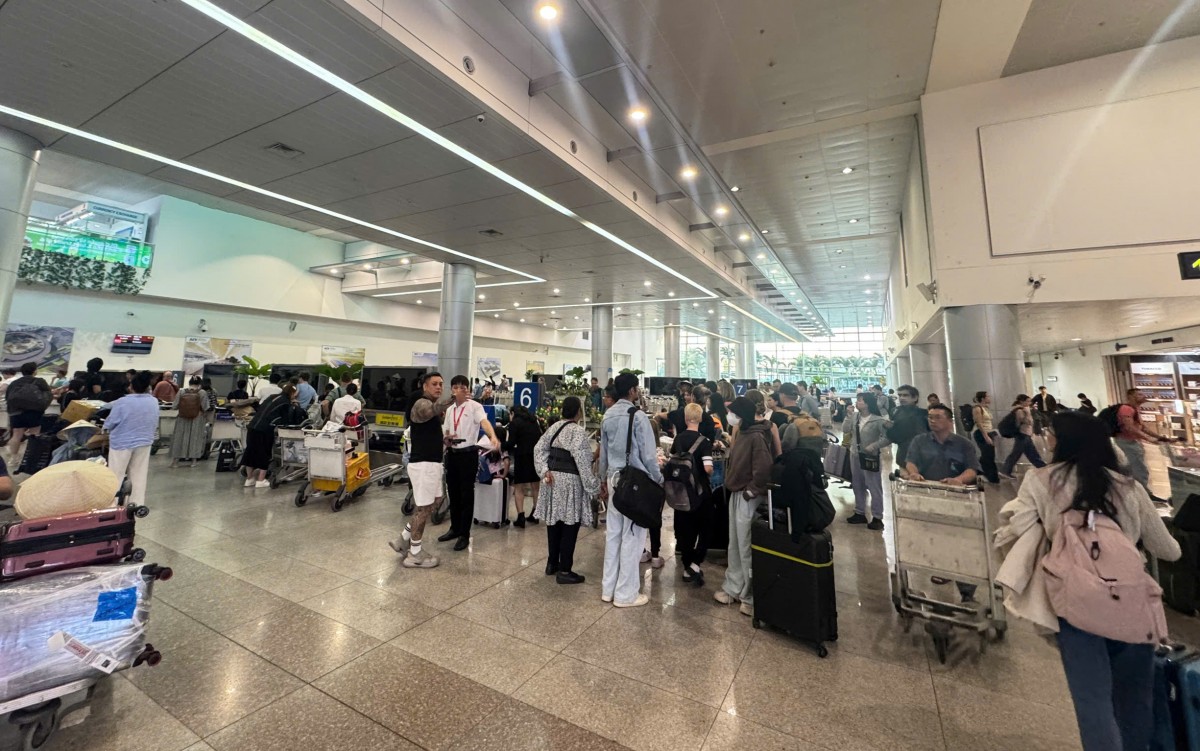 Hơn 800 chuyến bay tại sân bay Tân Sơn Nhất trong ngày cuối kỳ nghỉ Tết Dương lịch 2026