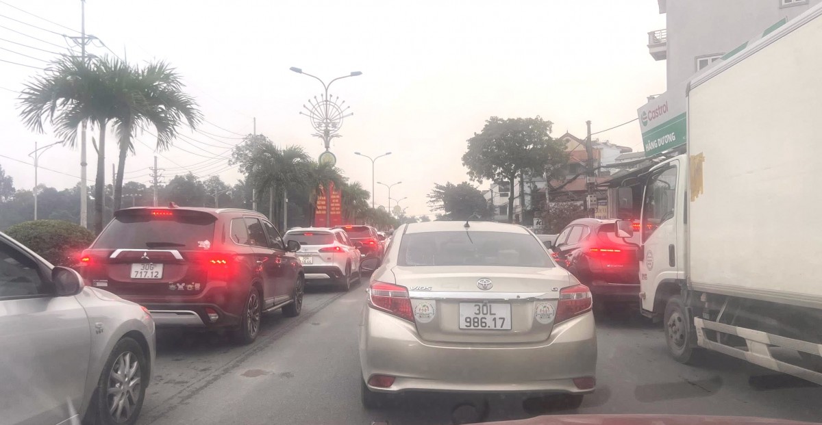 Ngày cuối kỳ nghỉ Tết Dương lịch: Người dân trở lại thành phố an toàn, thông suốt Ngày cuối kỳ nghỉ Tết Dương lịch: Người dân trở lại thành phố an toàn, thông suốt