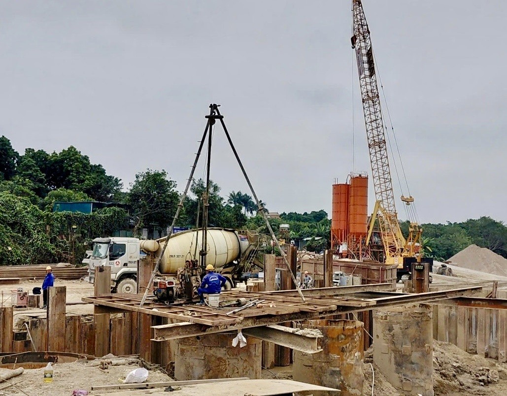 Trên những công trường không ngủ của Thủ đô