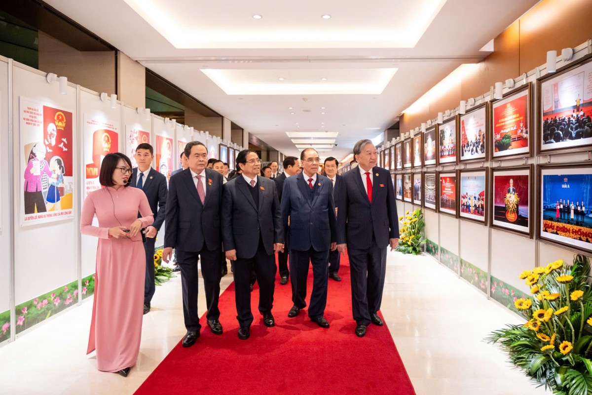 Lãnh đạo Đảng, Nhà nước, đại biểu Quốc hội tham quan Triển lãm “Quốc hội Việt Nam - 80 năm đồng hành cùng dân tộc” Lãnh đạo Đảng, Nhà nước, đại biểu Quốc hội tham quan Triển lãm “Quốc hội Việt Nam - 80 năm đồng hành cùng dân tộc”