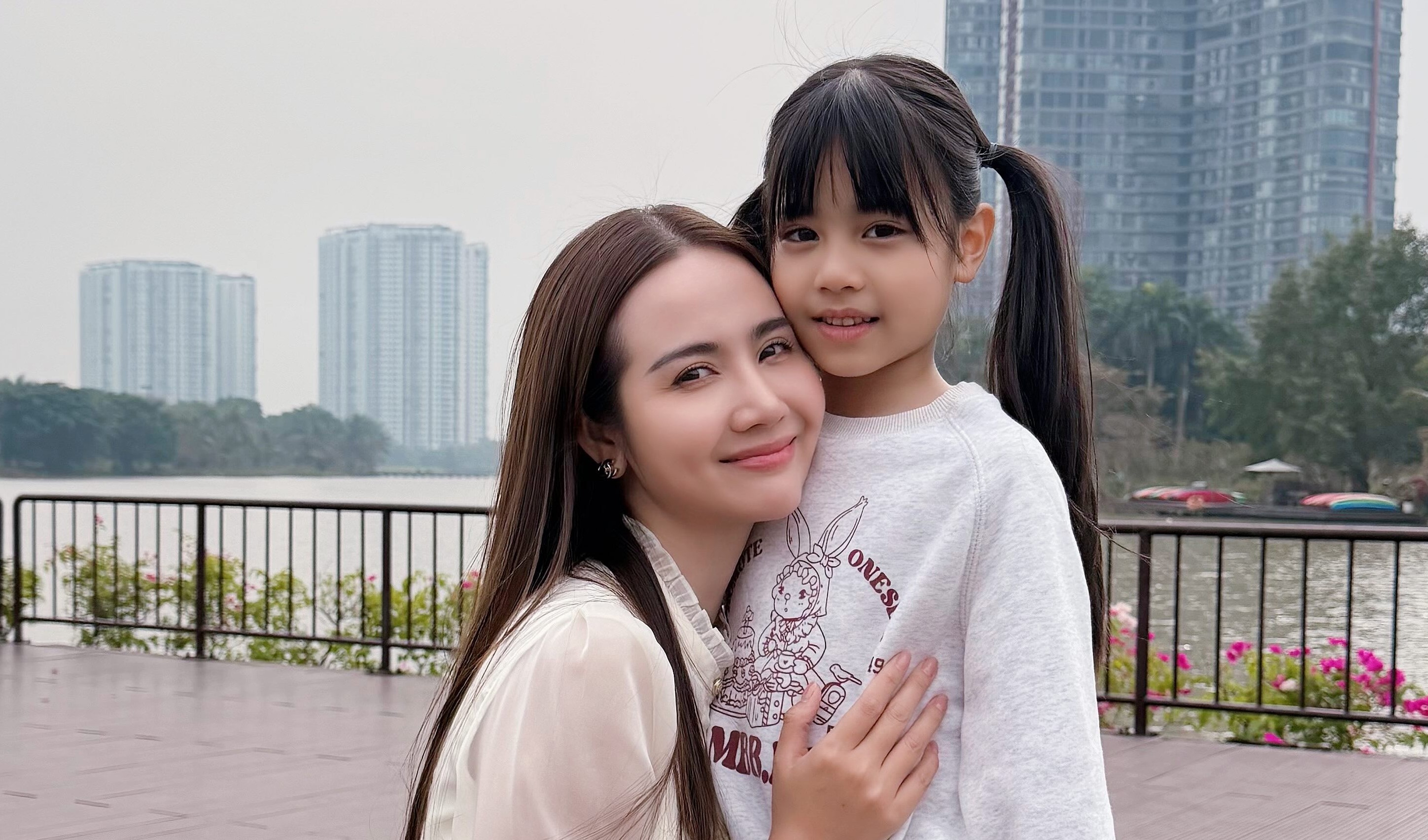 Phan Minh Huyền hé lộ cái kết của Ngân ở “Cách em 1 milimet”