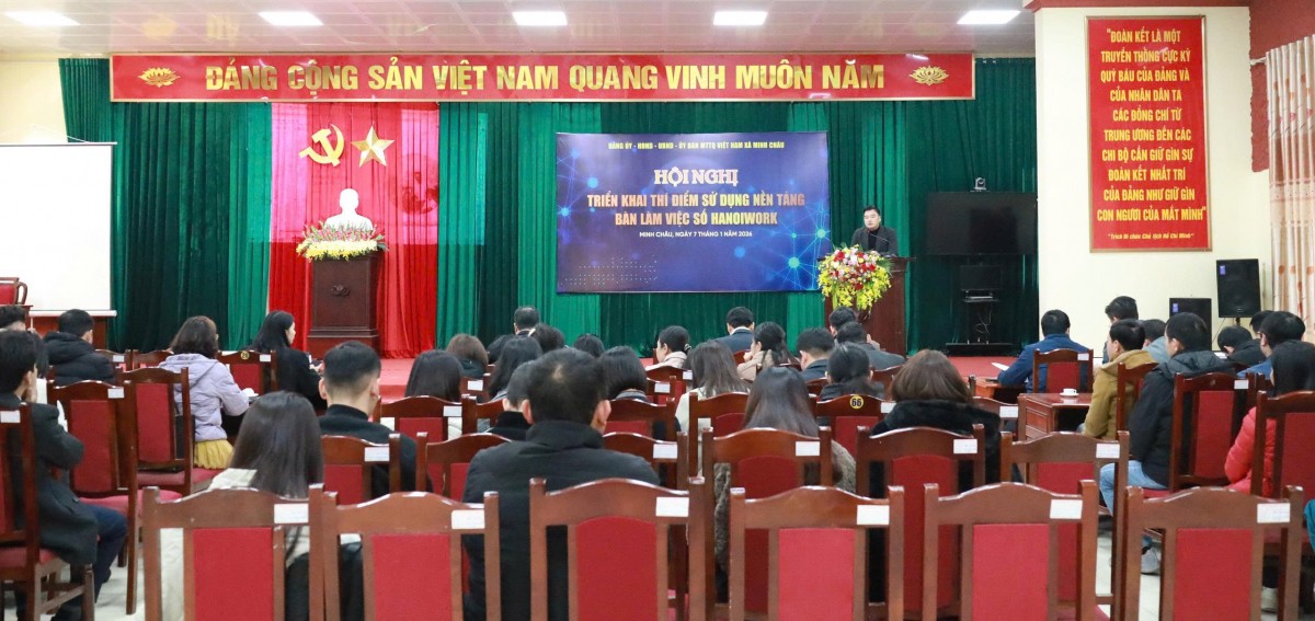 Minh Châu thí điểm Bàn làm việc số HanoiWork: Kênh trao đổi công vụ an toàn Minh Châu thí điểm Bàn làm việc số HanoiWork: Kênh trao đổi công vụ an toàn