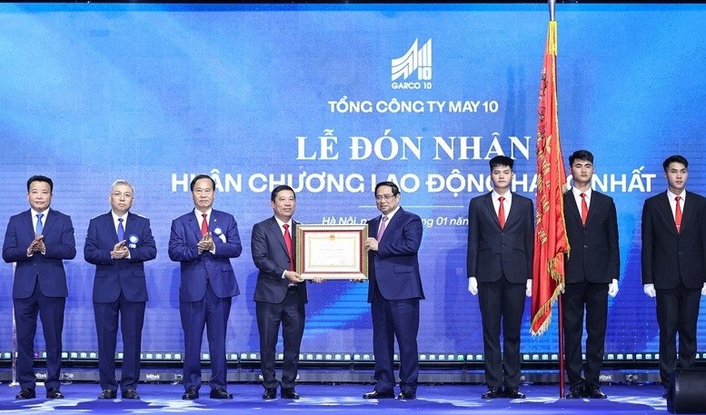 Thủ tướng: May 10 là hình mẫu doanh nghiệp có tâm, có tầm, lấy người lao động làm trung tâm