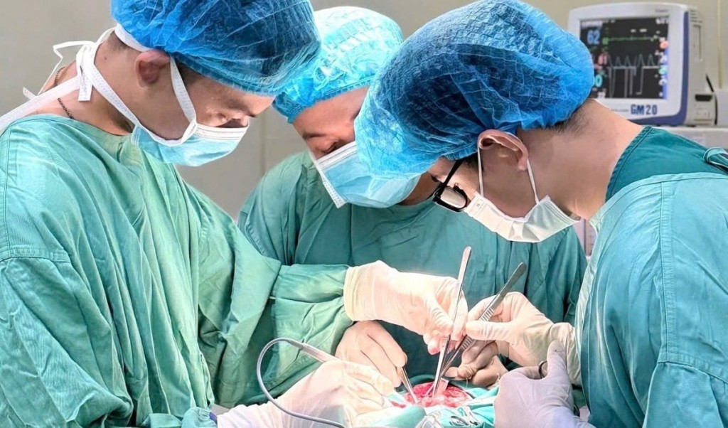 Từng được chẩn đoán lành tính, vết loét lưỡi kéo dài tiến triển thành ung thư