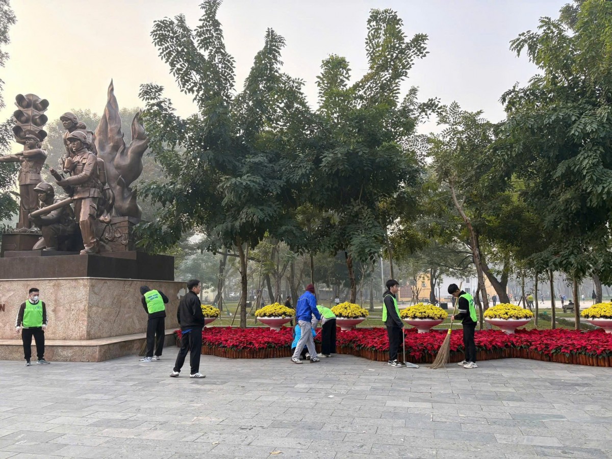 “Khỏe người - sạch phố”: Nét đẹp đời thường lan tỏa ở phường Hai Bà Trưng