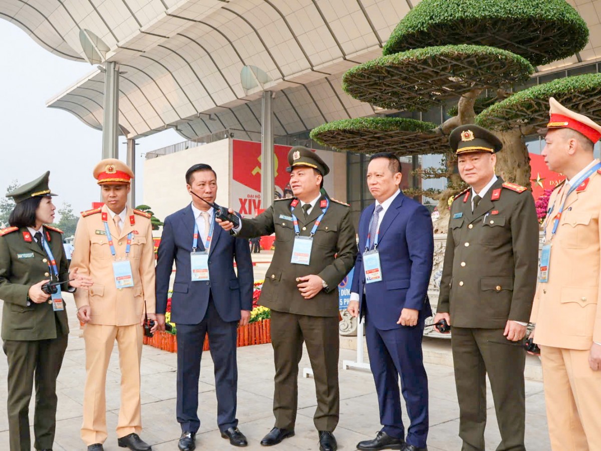 Công An Hà Nội Diễn Tập Dẫn Đoàn, Bảo Đảm An Toàn Tuyệt Đối Phục Vụ Đại Hội Xiv Của Đảng Công An Hà Nội Bảo Đảm An Toàn Tuyệt Đối Phục Vụ Đại Hội Xiv Của Đảng