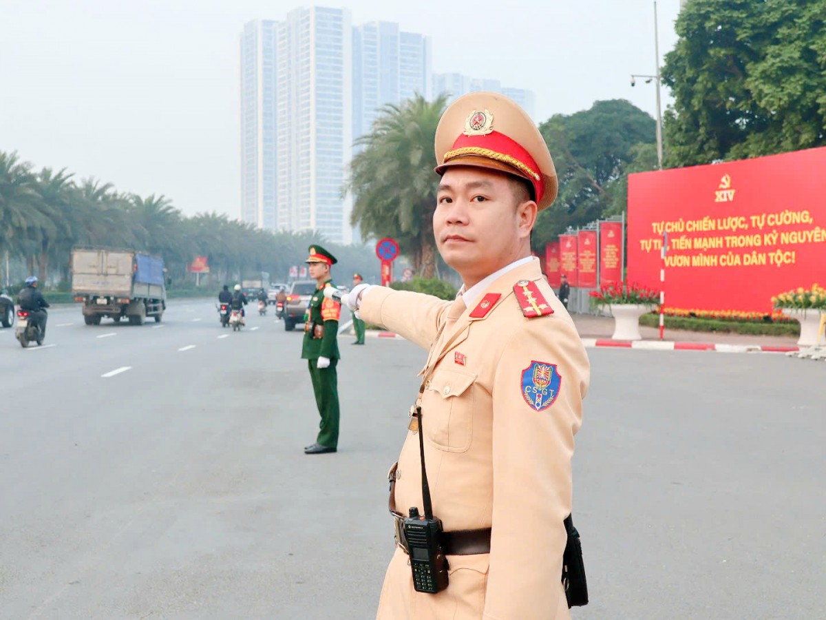 Công An Hà Nội Diễn Tập Dẫn Đoàn Phục Vụ Đại Hội Xiv Của Đảng