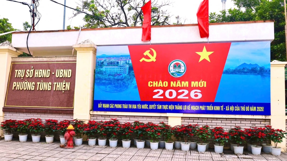 Ngoại Thành Hà Nội Rực Rỡ Cờ Hoa Chào Mừng Đại Hội Lần Thứ Xiv Của Đảng