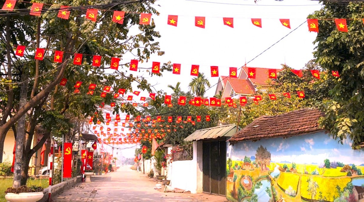 Ngoại Thành Hà Nội Rực Rỡ Cờ Hoa Chào Mừng Đại Hội Lần Thứ Xiv Của Đảng