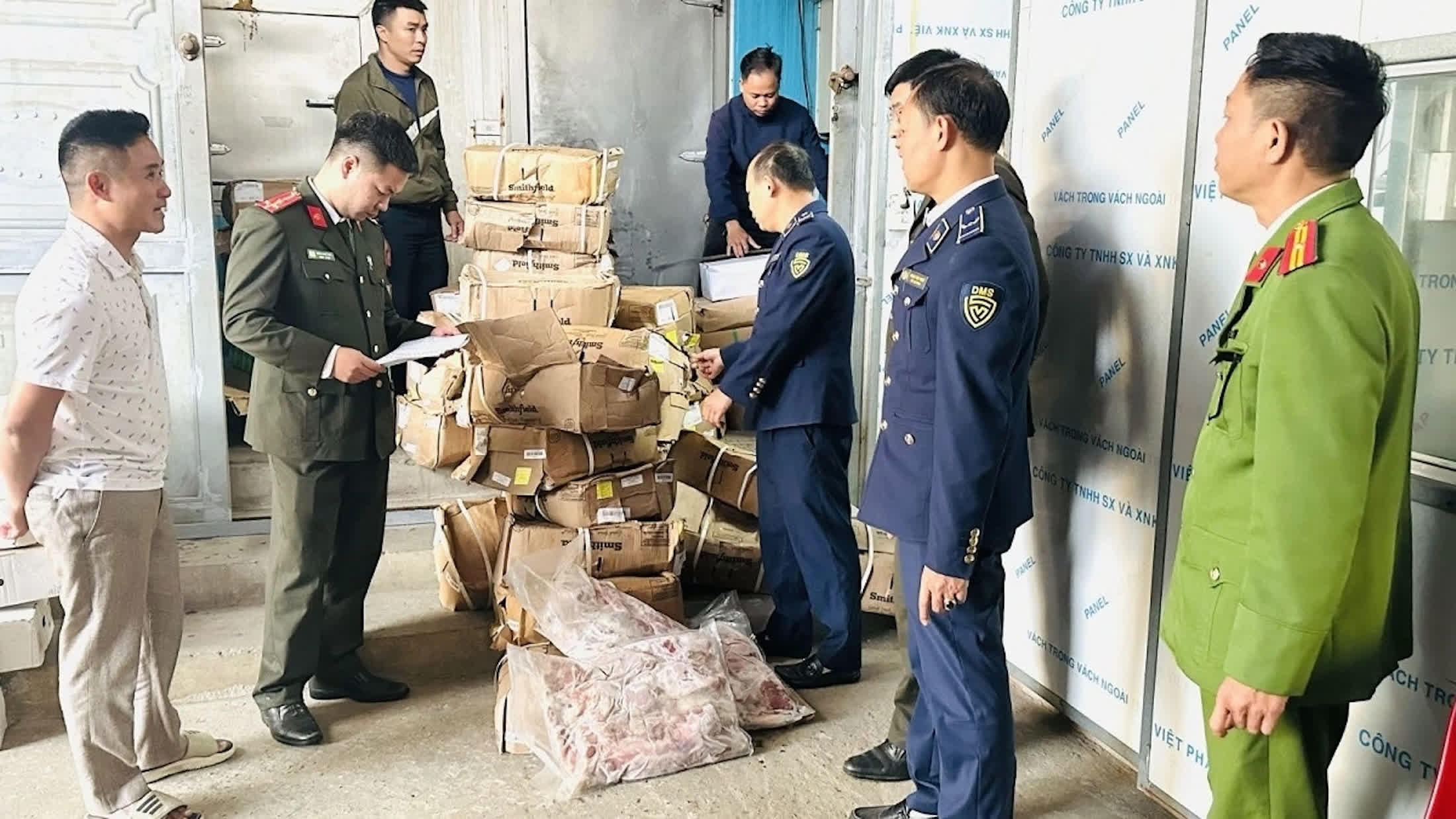 Ngăn chặn thực phẩm bẩn dịp cận Tết: Cần “liều thuốc đắng” để trị tận gốc