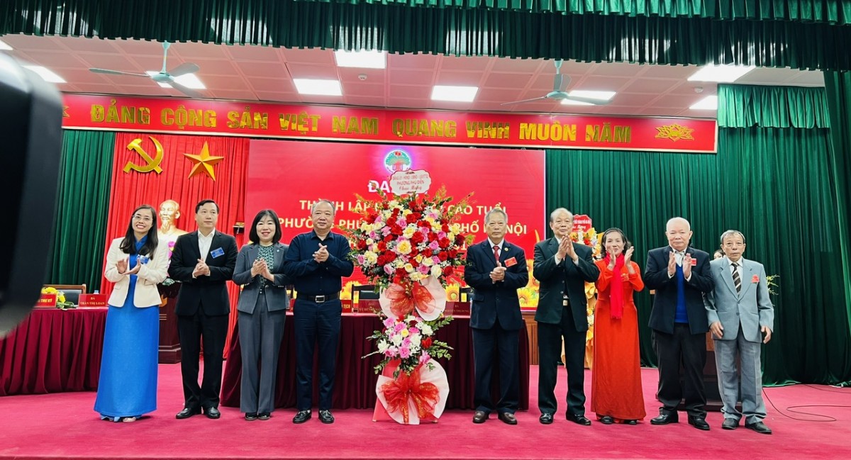 Ra mắt Hội Người cao tuổi phường Phú Diễn nhiệm kỳ mới, phát huy vai trò nòng cốt ở cơ sở Ra mắt Hội Người cao tuổi phường Phú Diễn nhiệm kỳ mới, phát huy vai trò nòng cốt ở cơ sở