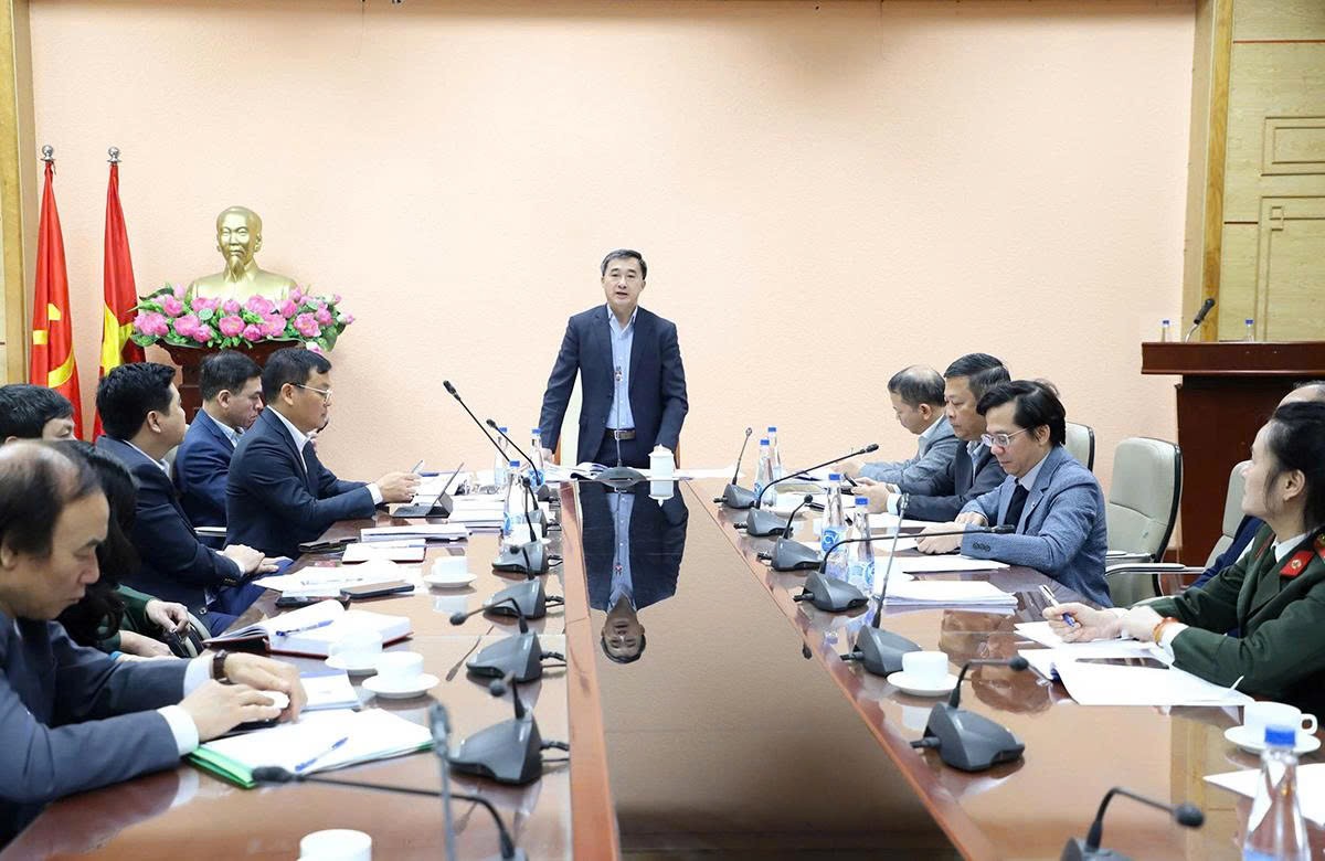 Hơn 300 Cán Bộ Y Tế Phục Vụ Đại Hội Đại Biểu Toàn Quốc Lần Thứ Xiv Của Đảng Hơn 300 Cán Bộ Y Tế Phục Vụ Đại Hội Đại Biểu Toàn Quốc Lần Thứ Xiv Của Đảng