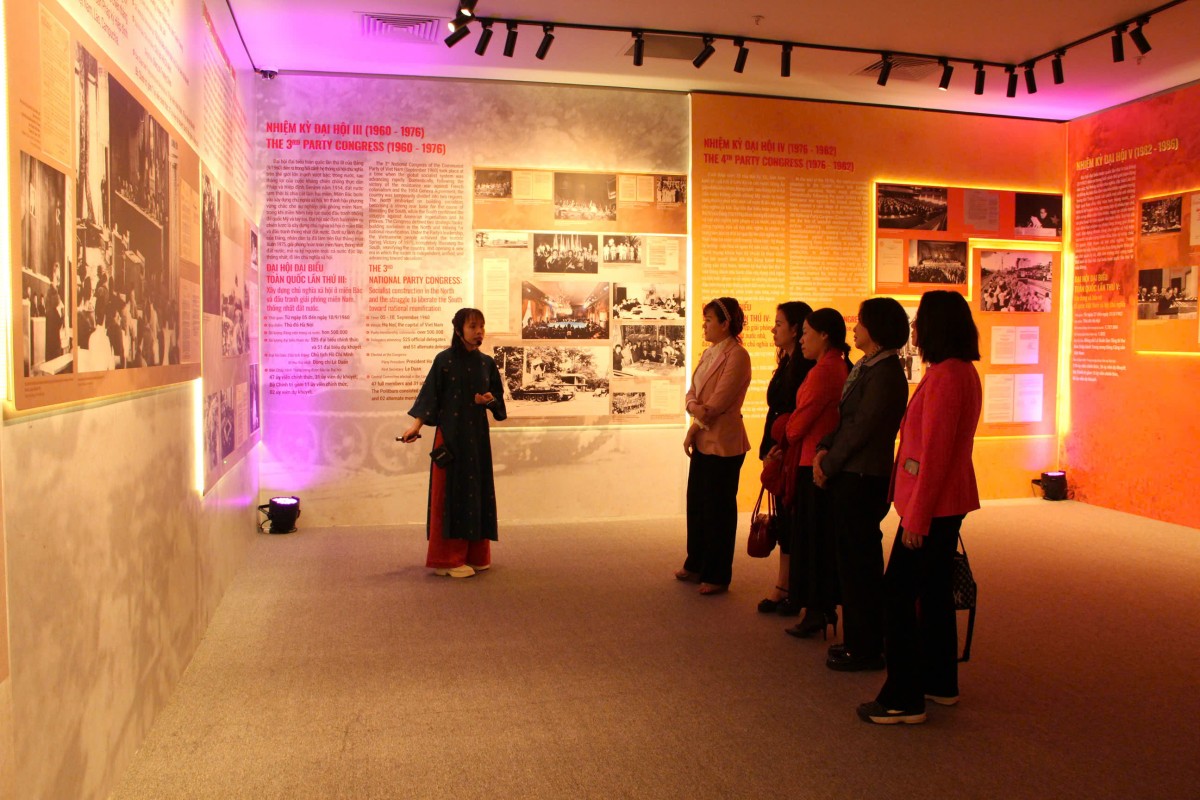 Ý Nghĩa Sinh Hoạt Chuyên Đề Tại Triển Lãm “Đảng Cộng Sản Việt Nam - Từ Đại Hội Đến Đại Hội”