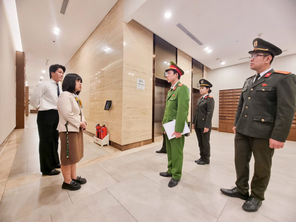 Công An Phường Láng: Tuần Tra Xuyên Đêm, Quyết Tâm Thực Hiện Thắng Lợi Phương Án Bảo Vệ Đại Hội Xiv Của Đảng