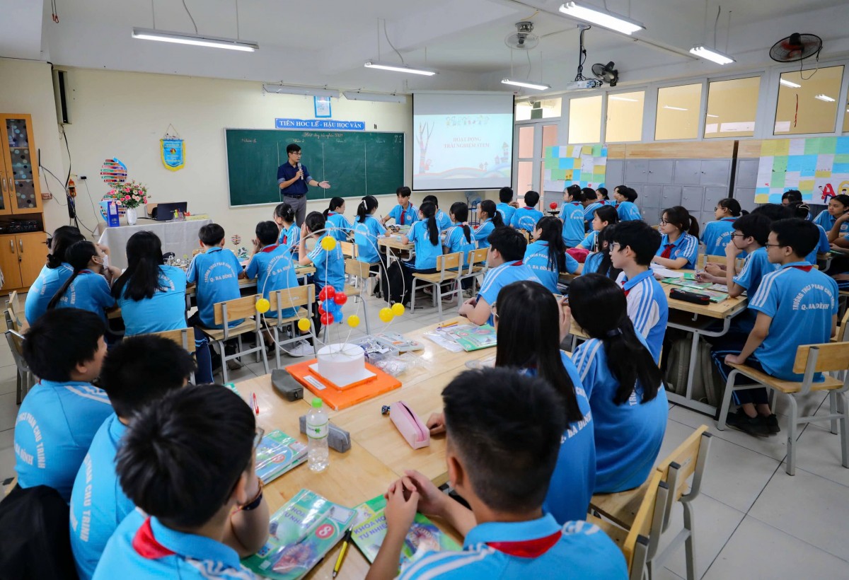 Nhiệm Kỳ 5 Năm Thực Hiện Nghị Quyết Đại Hội Đại Biểu Toàn Quốc Lần Thứ Xiii Của Đảng, Ngành Gd&Đt Đã Đạt Được Nhiều Kết Quả Nổi Bật.