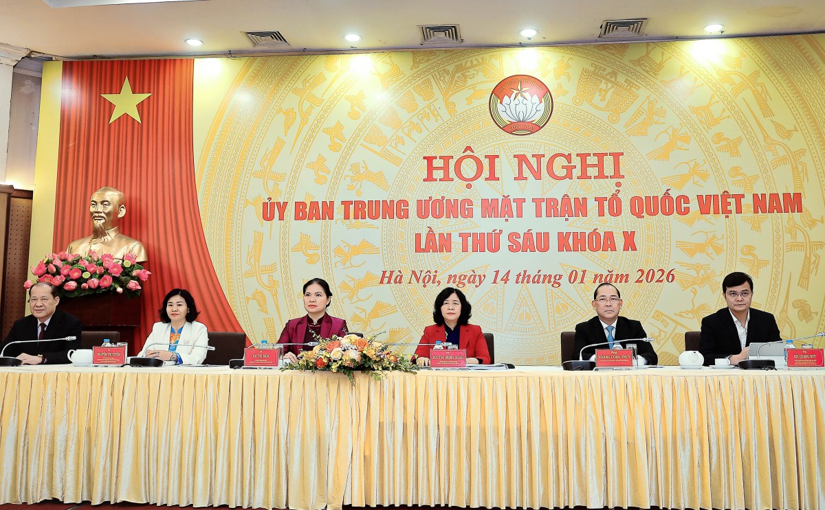 Phát Huy Quyền Làm Chủ Của Nhân Dân Trong Tham Gia Xây Dựng Và Hoàn Thiện Thể Chế