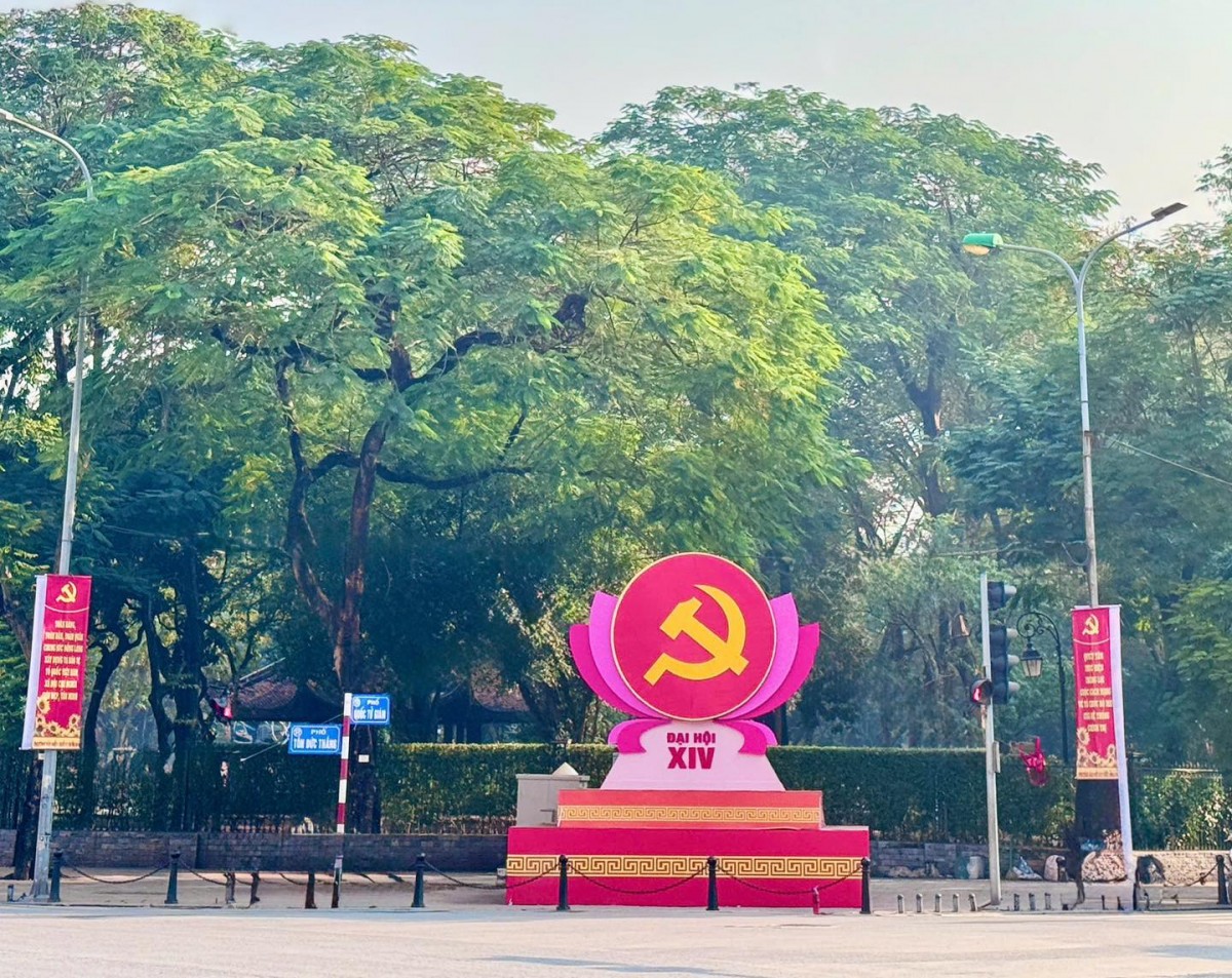 Phường Văn Miếu - Quốc Tử Giám: Rực Rỡ Cờ Hoa Chào Mừng Đại Hội Xiv Của Đảng