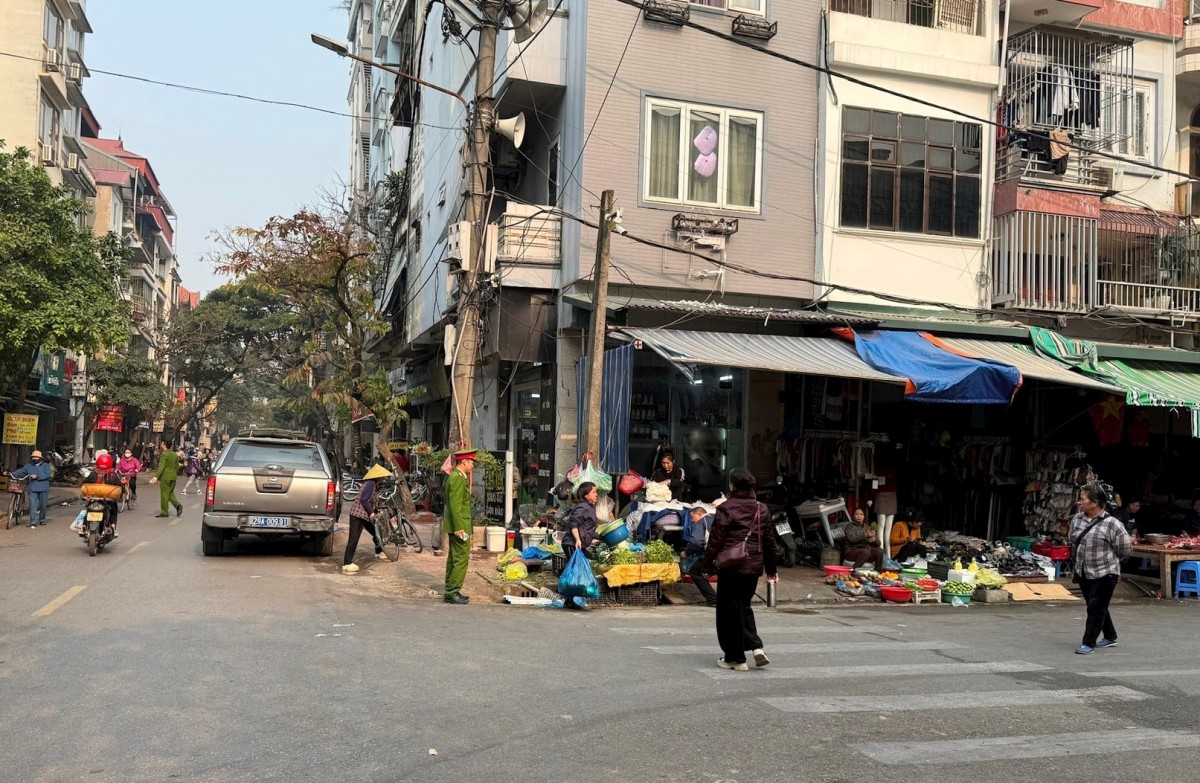 Hà Đông giải tỏa chợ cóc, chợ tạm: Quyết liệt nhưng thấu tình, đạt lý