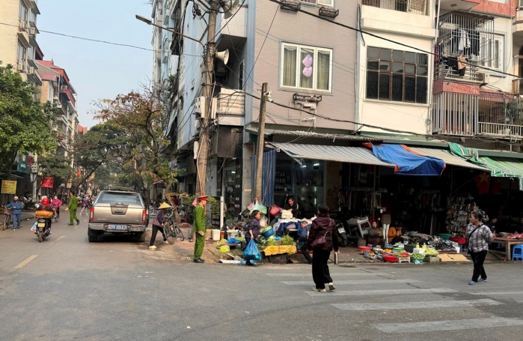 Hà Đông giải tỏa chợ cóc, chợ tạm: Quyết liệt nhưng thấu tình, đạt lý