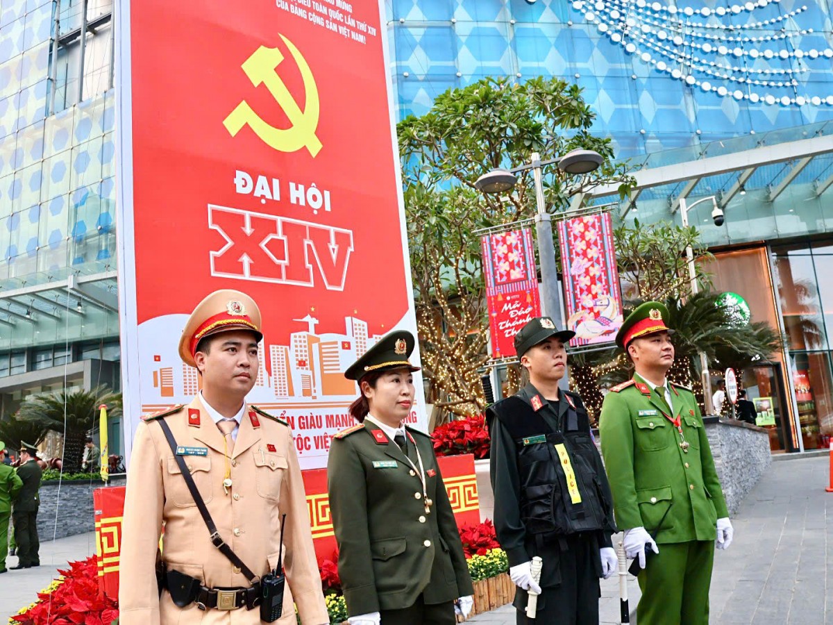Công an Hà Nội triển khai lực lượng bảo vệ Chương trình nghệ thuật đặc biệt chào mừng thành công Đại hội XIV