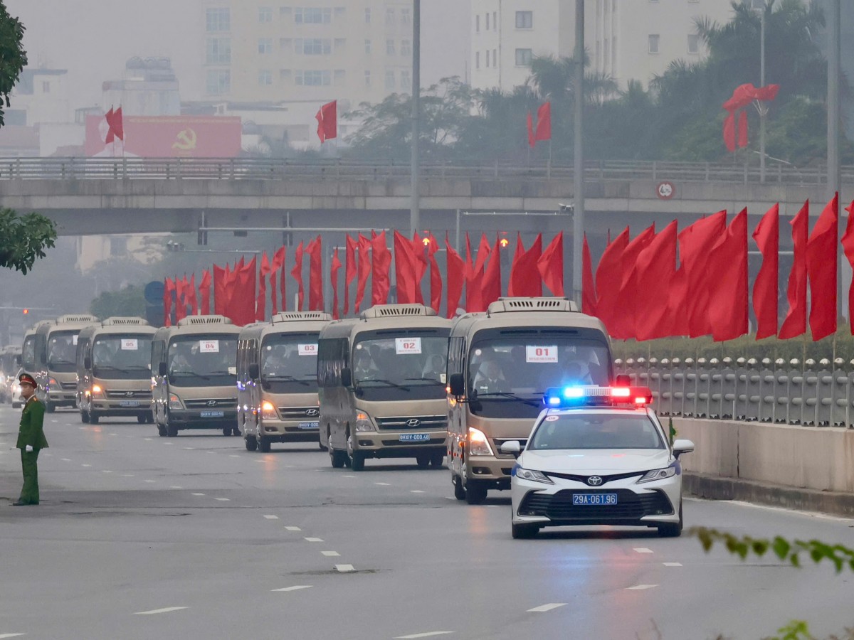 Hình Ảnh Quân Và Dân Thủ Đô Chung Sức Bảo Đảm An Toàn Cho Ngày Đầu Diễn Ra Đại Hội Xiv Của Đảng