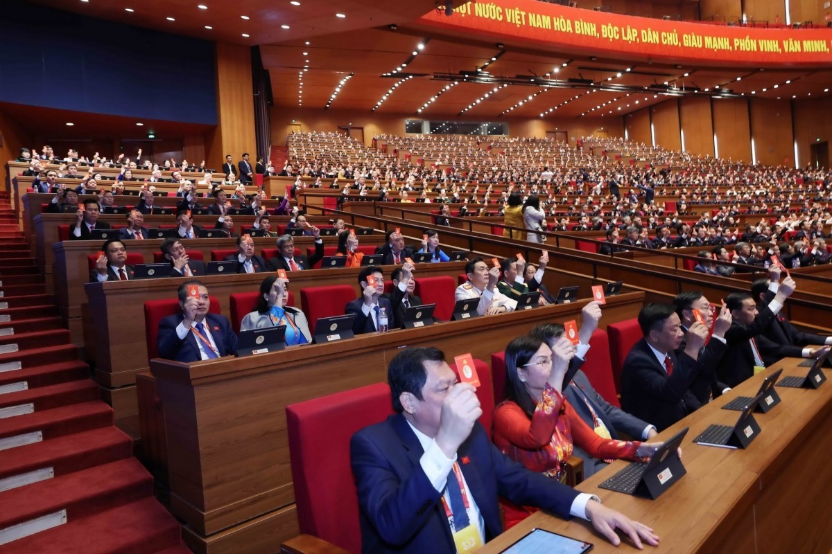 Bầu 16 Đồng Chí Vào Đoàn Chủ Tịch Đại Hội Xiv Của Đảng