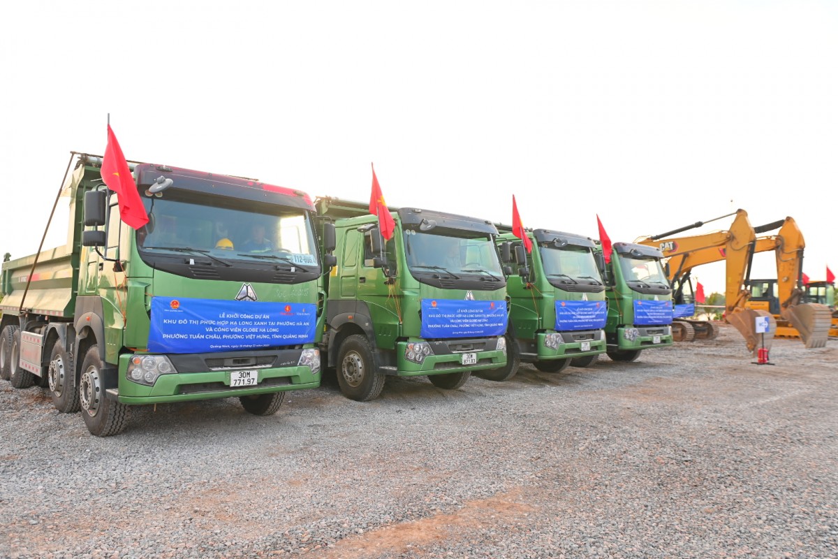 Nhiệm Kỳ Đột Phá Trong Phát Triển Kết Cấu Hạ Tầng