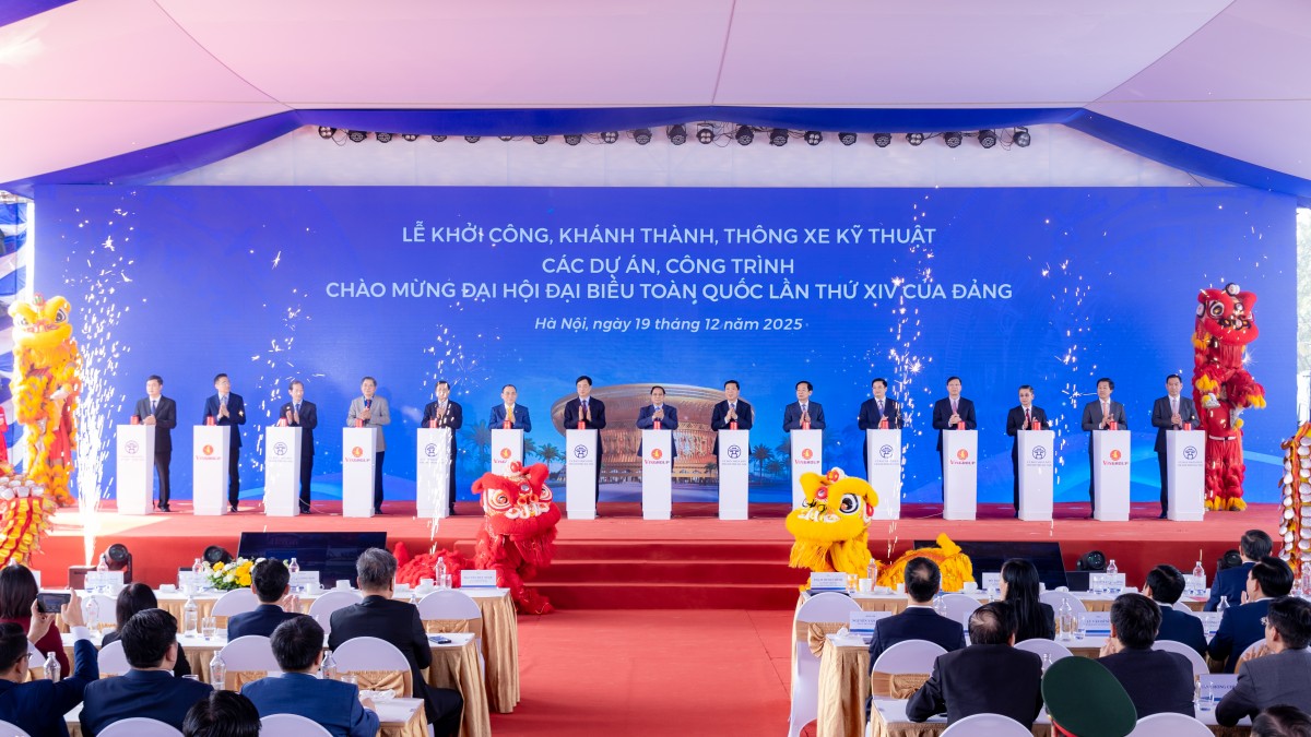 Nhiệm Kỳ Đột Phá Trong Phát Triển Kết Cấu Hạ Tầng