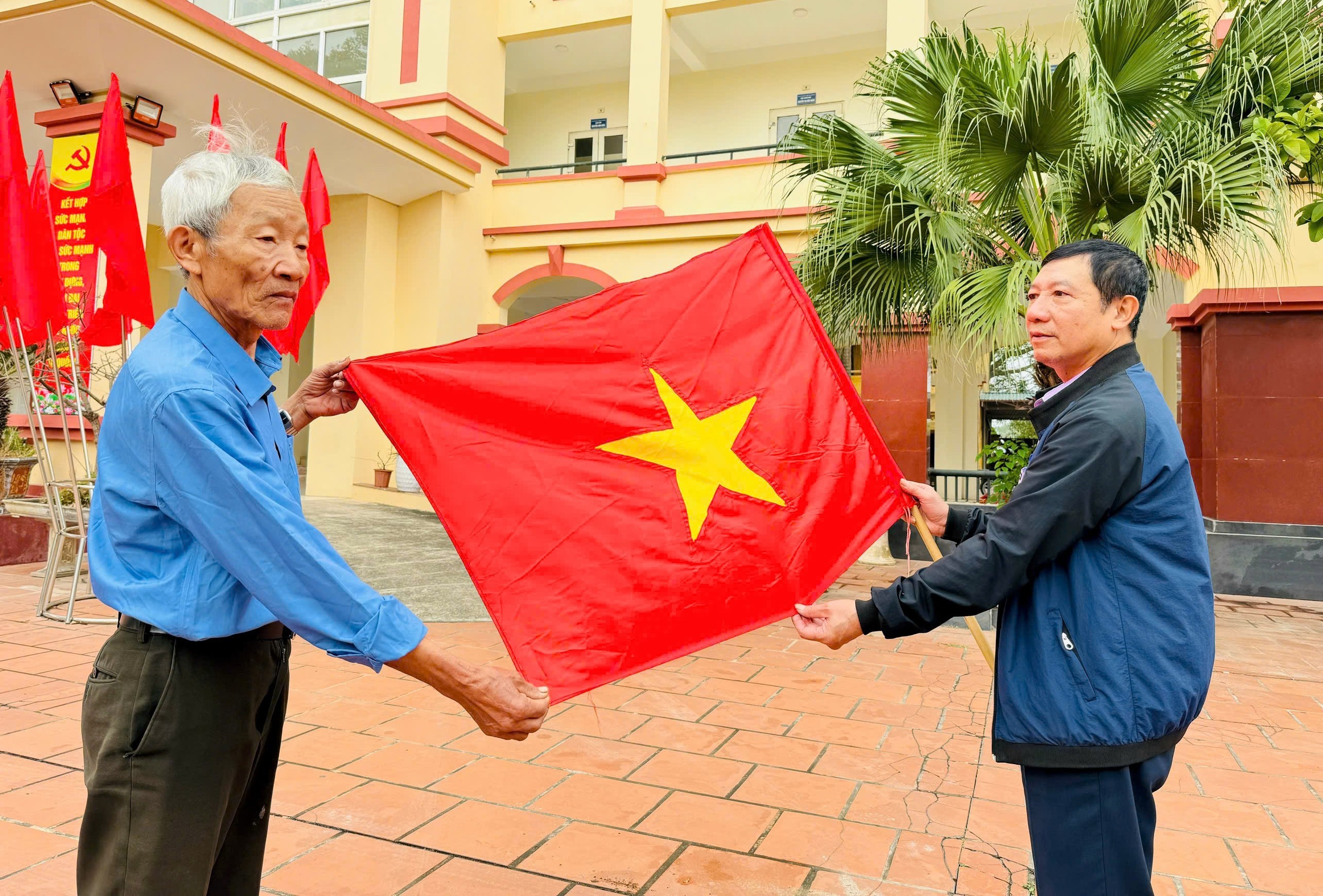 Người Dân Xã Nam Phù Gửi Trọn Niềm Tin Sắt Son Hướng Về Đại Hội Xiv Của Đảng