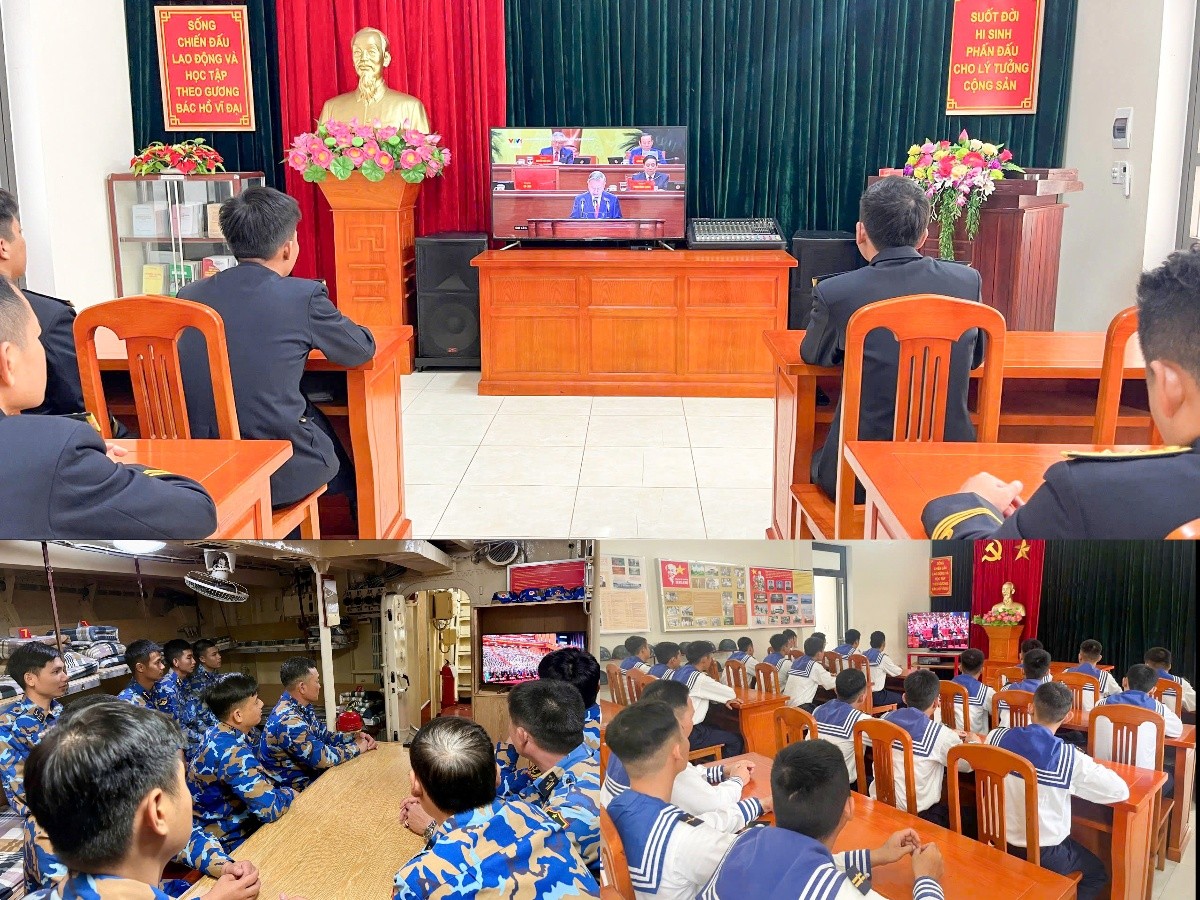 Cán Bộ, Chiến Sĩ Vùng 3 Hải Quân Theo Dõi Khai Mạc Đại Hội Xiv Của Đảng