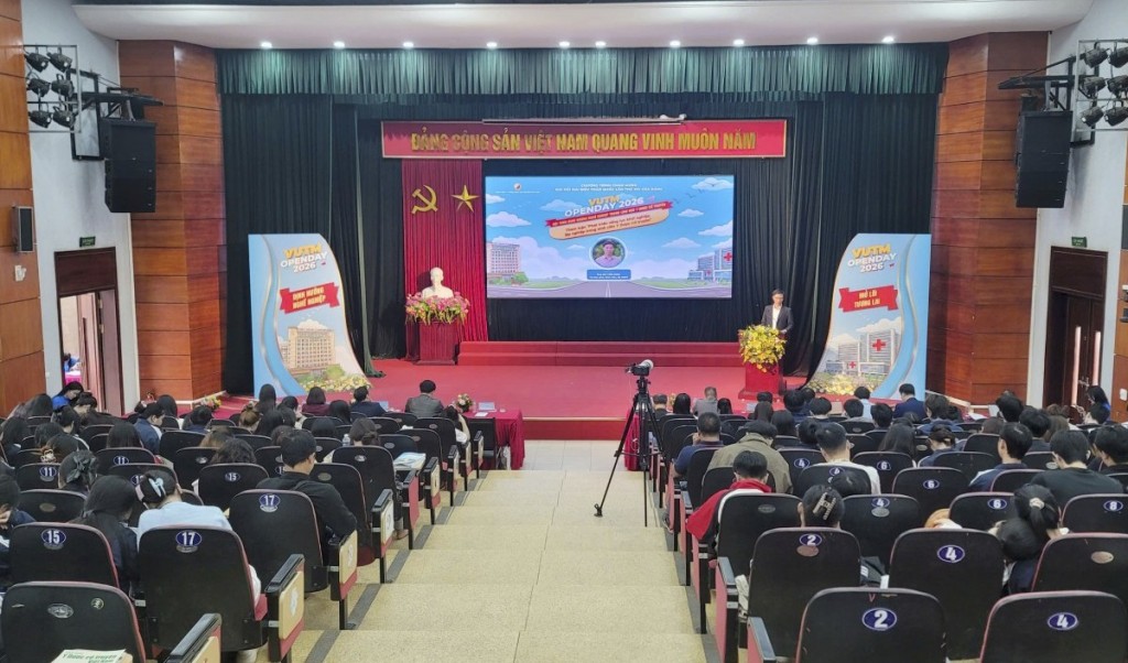 Phát triển nguồn nhân lực y tế chất lượng cao trong kỷ nguyên vươn mình