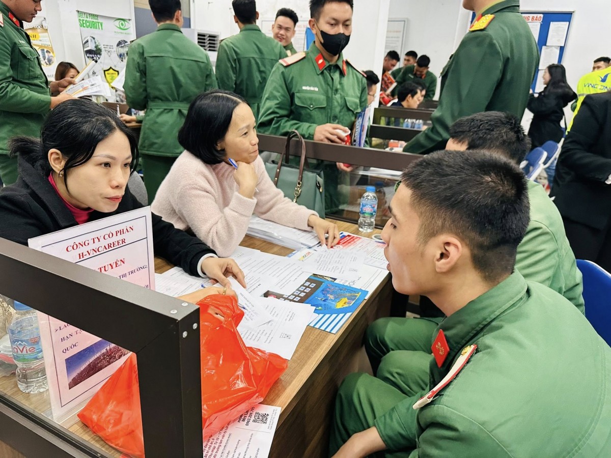 Hà Nội: Cơ hội việc làm rộng mở cho người lao động Hà Nội: Cơ hội việc làm rộng mở cho người lao động