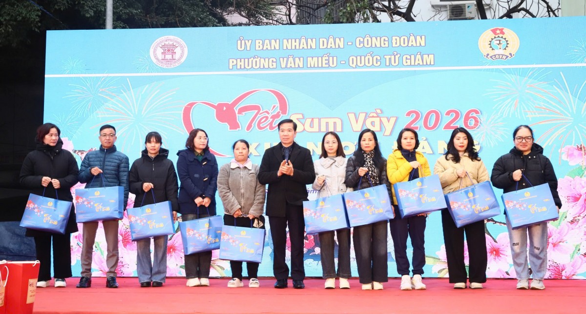 Phường Văn Miếu - Quốc Tử Giám: Tết Sum vầy 2026 lan tỏa yêu thương đến đoàn viên, người lao động
