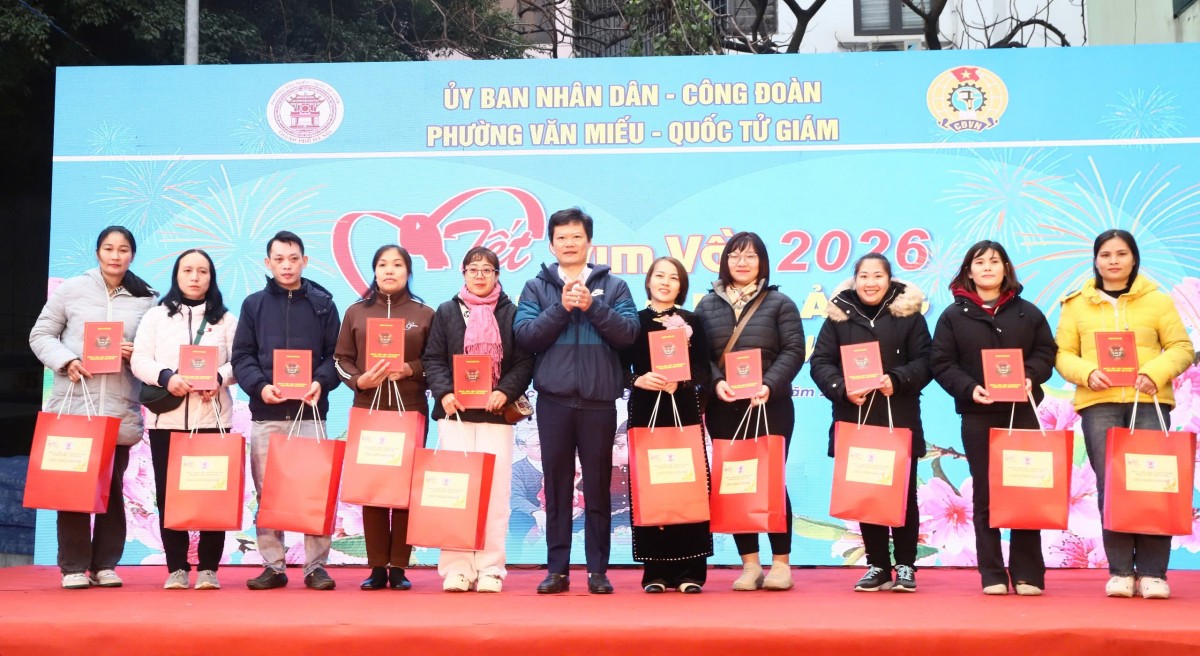Phường Văn Miếu - Quốc Tử Giám: Tết Sum vầy 2026 lan tỏa yêu thương đến đoàn viên, người lao động
