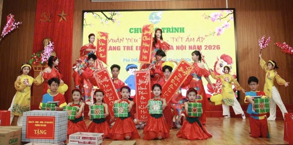 Mang “Xuân yêu thương - Tết ấm áp” đến Làng trẻ em Birla Hà Nội