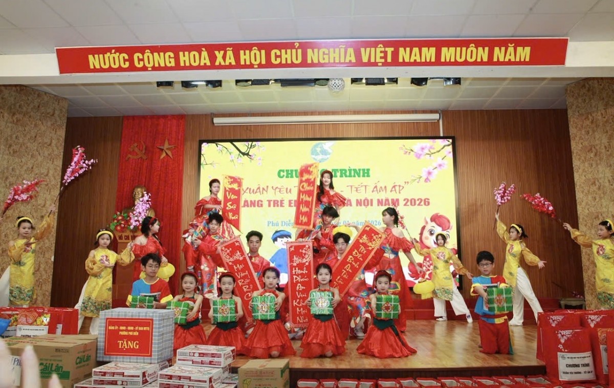 Mang “Xuân yêu thương - Tết ấm áp” đến Làng trẻ em Birla Hà Nội