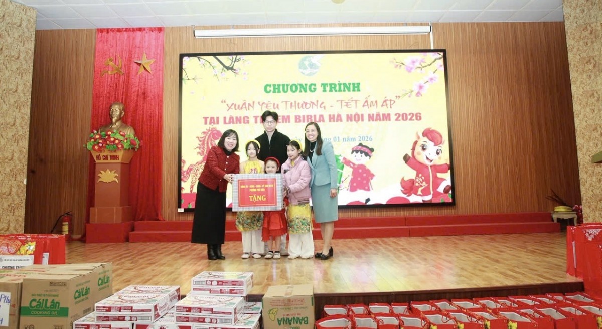 Mang “Xuân yêu thương - Tết ấm áp” đến Làng trẻ em Birla Hà Nội