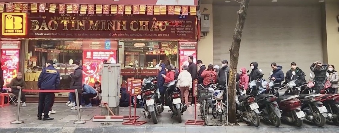 Giá vàng tăng vọt: Ngân hàng Nhà nước lý giải nguyên nhân, công an cảnh báo lừa đảo